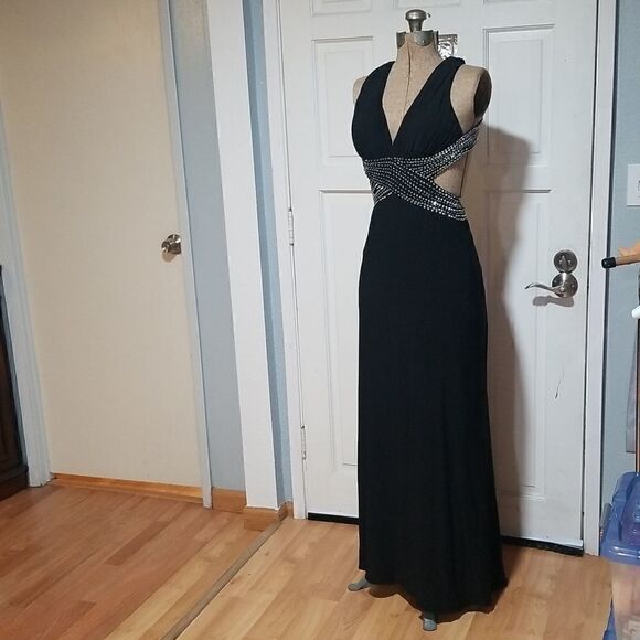 Betsy and Adam jeweled halter formal gown Black with sequined and jewels - Picture 3 of 16